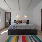 Hébergement de vacances Unique House With Cave By The Sea With Private Terrace