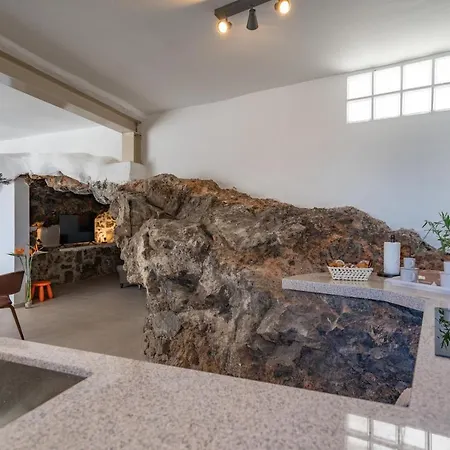 Holiday home Spectacular Cave With Two Large Terraces *