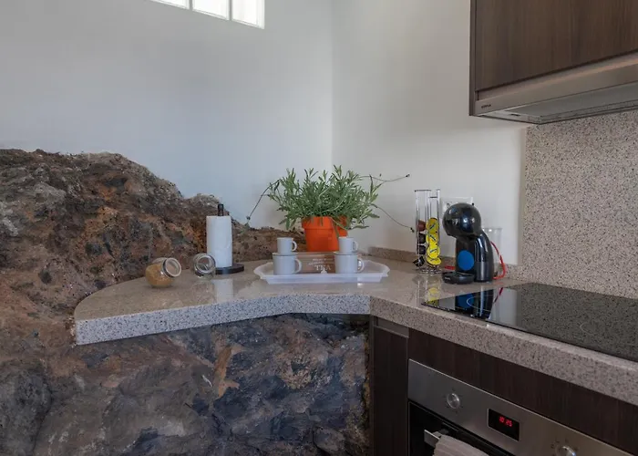 Casa de Férias Unique House With Cave By The Sea With Private Terrace Santa Cruz de Tenerife
