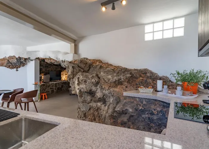 Casa de Férias Unique House With Cave By The Sea With Private Terrace *